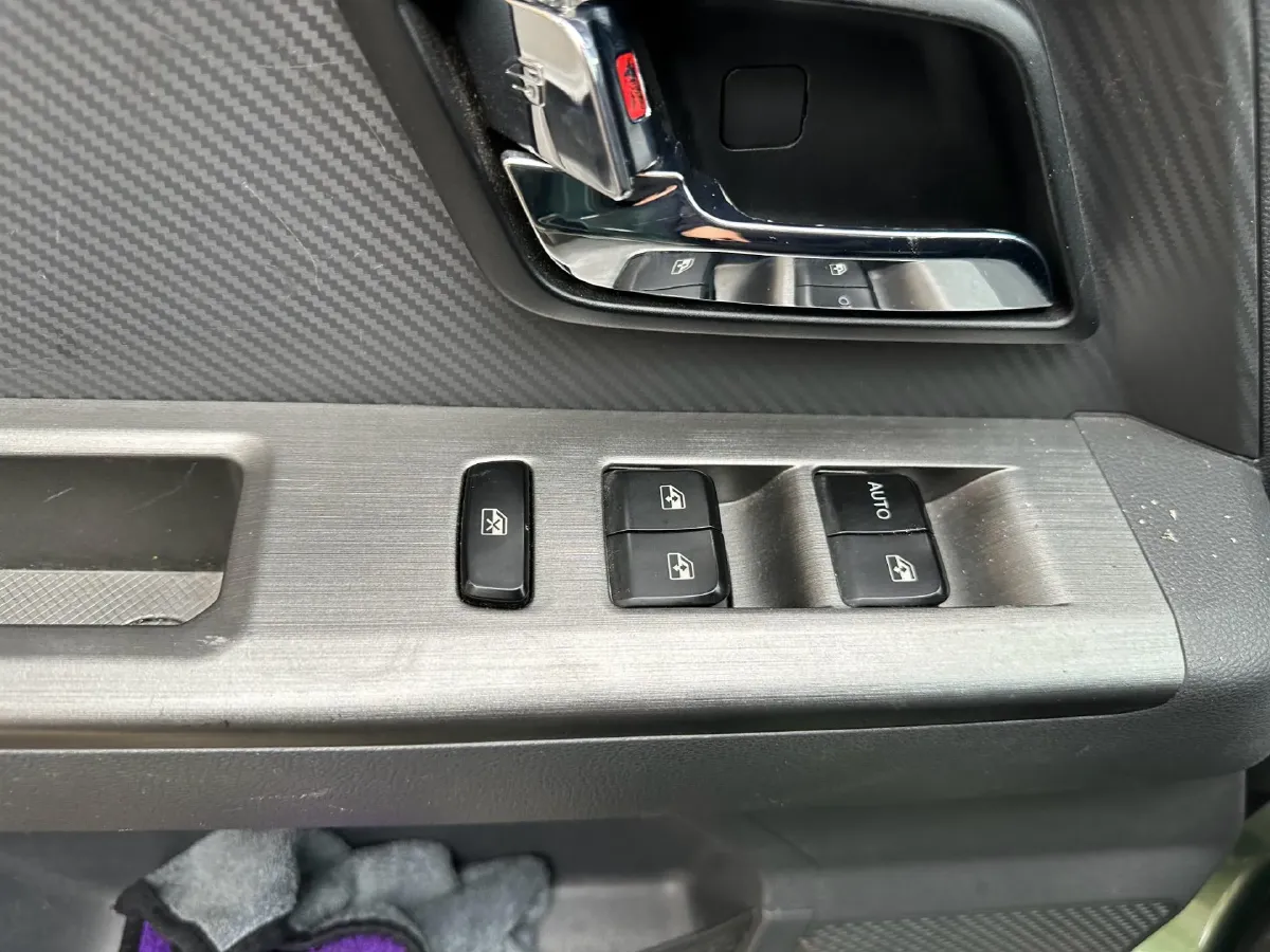 2021 WuLing ZhentTu 1.5L 99HP L4 5MT,autocango,china used car exporter,china ev exporter,chinese used car exporter,chinese used ev exporter