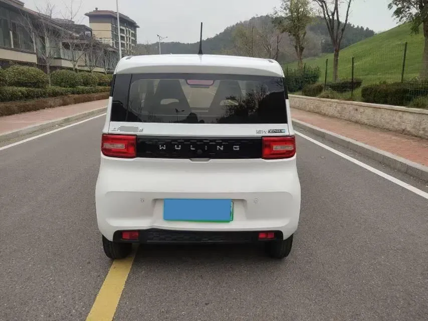 2022 WuLing HongGuang MINI EV BEV 13.9KWH,autocango,china used car exporter,china ev exporter,chinese used car exporter,chinese used ev exporter