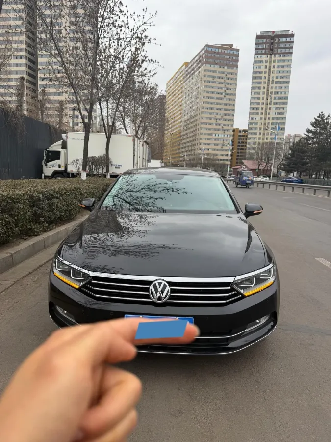 2018 Volkswagen Magotan 1.8T 180HP L4 7DCT,autocango,china used car exporter,china ev exporter,chinese used car exporter,chinese used ev exporter