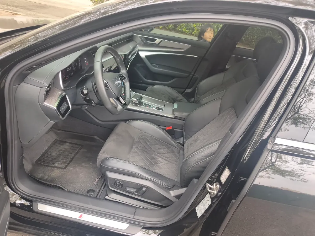 2020 Audi A6L 3.0T 340HP V6 7DCT,autocango,china used car exporter,china ev exporter,chinese used car exporter,chinese used ev exporter