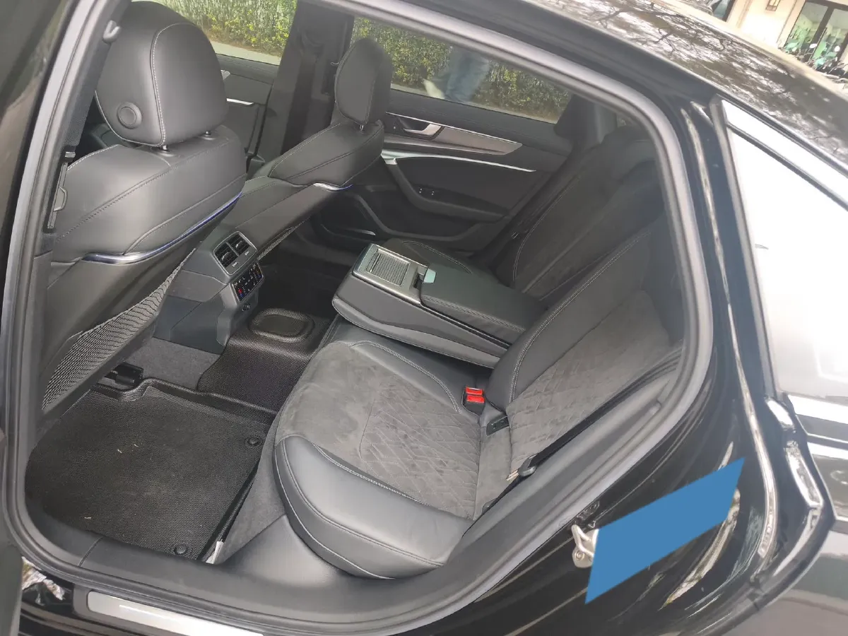 2020 Audi A6L 3.0T 340HP V6 7DCT,autocango,china used car exporter,china ev exporter,chinese used car exporter,chinese used ev exporter