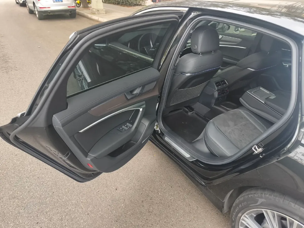 2020 Audi A6L 3.0T 340HP V6 7DCT,autocango,china used car exporter,china ev exporter,chinese used car exporter,chinese used ev exporter