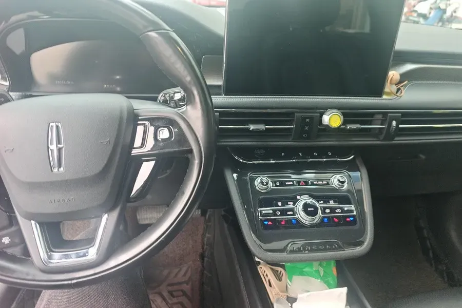 2022 Lincoln Corsair 2.0T 245HP L4 8AT,autocango,china used car exporter,china ev exporter,chinese used car exporter,chinese used ev exporter