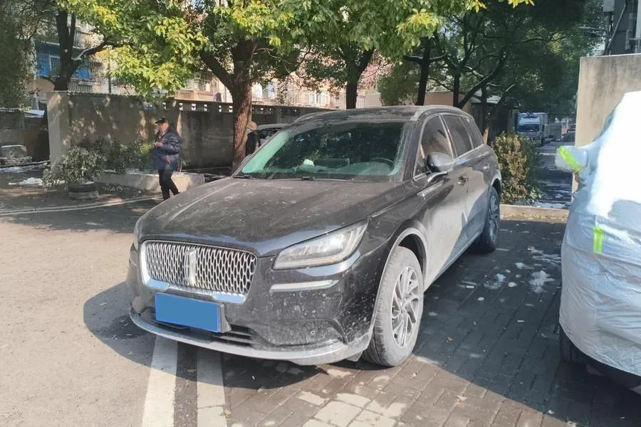 2022 Lincoln Corsair 2.0T 245HP L4 8AT,autocango,china used car exporter,china ev exporter,chinese used car exporter,chinese used ev exporter