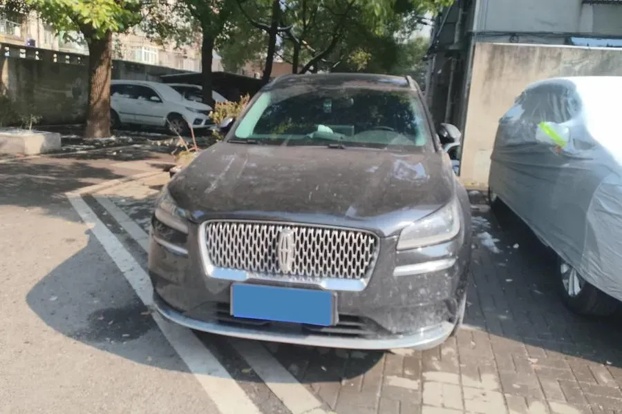 2022 Lincoln Corsair 2.0T 245HP L4 8AT,autocango,china used car exporter,china ev exporter,chinese used car exporter,chinese used ev exporter