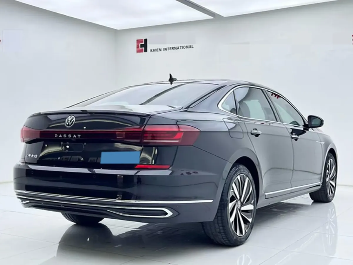 2023 Volkswagen Passat 2.0T 186HP L4 7DCT,autocango,china used car exporter,china ev exporter,chinese used car exporter,chinese used ev exporter