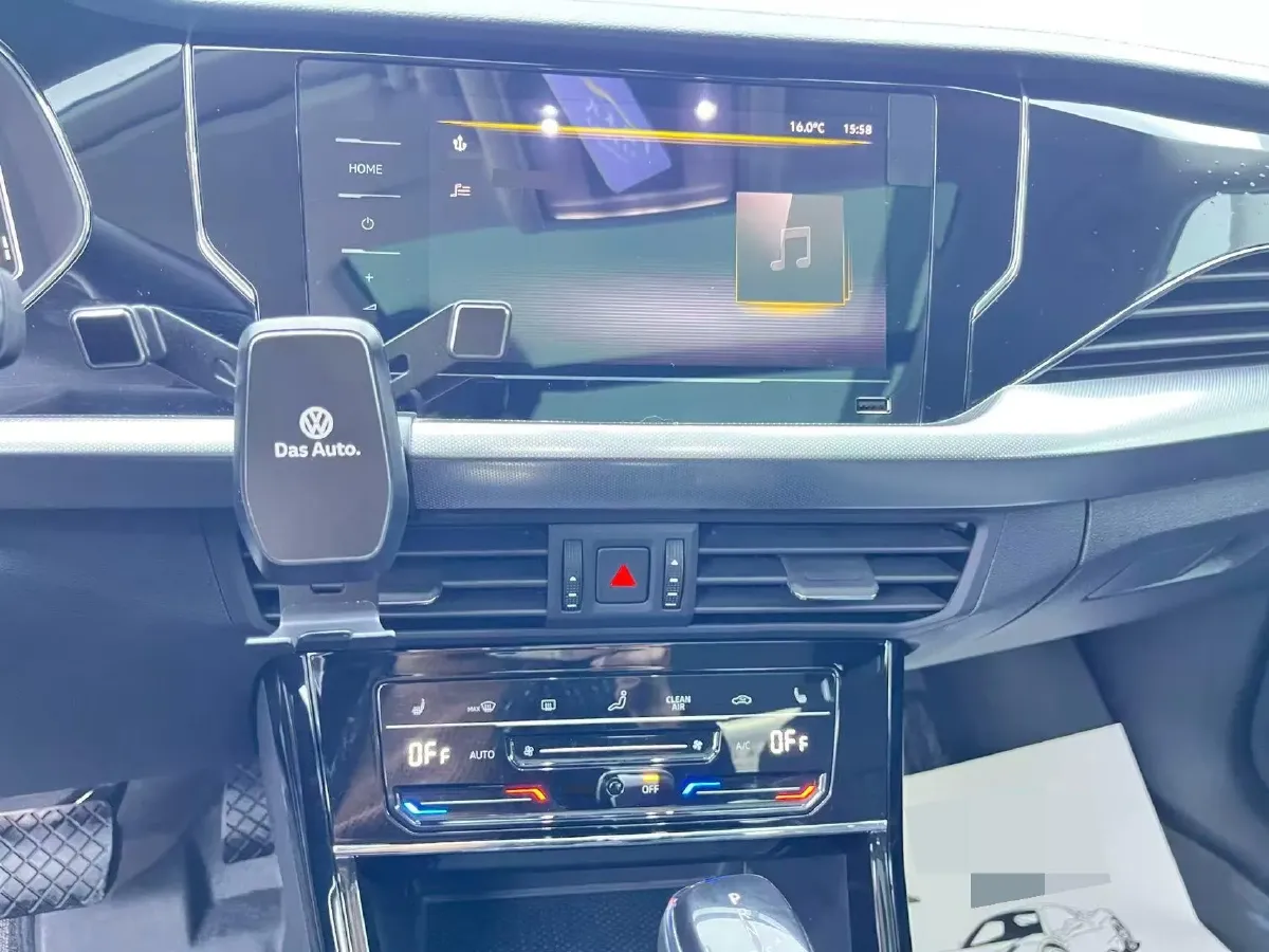 2023 Volkswagen Passat 2.0T 186HP L4 7DCT,autocango,china used car exporter,china ev exporter,chinese used car exporter,chinese used ev exporter