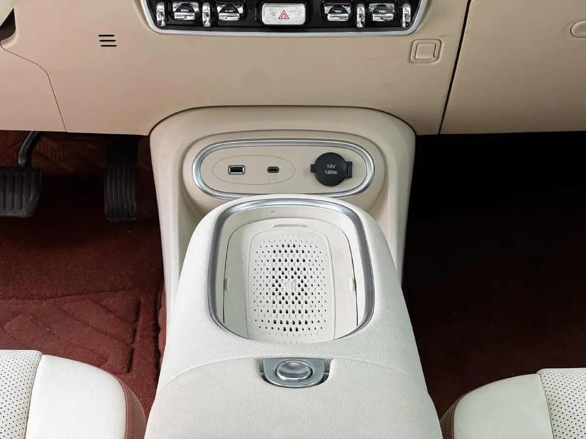 2023 Ora FunkyCat BEV 57.7KWH,autocango,china used car exporter,china ev exporter,chinese used car exporter,chinese used ev exporter