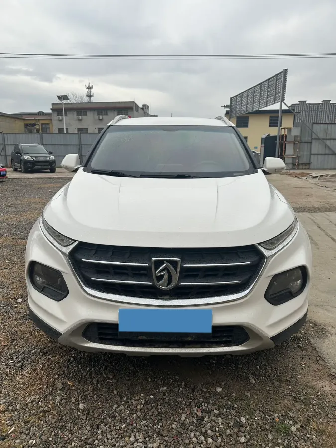 2017 BaoJun 510 1.5L 112HP L4 6MT,autocango,china used car exporter,china ev exporter,chinese used car exporter,chinese used ev exporter