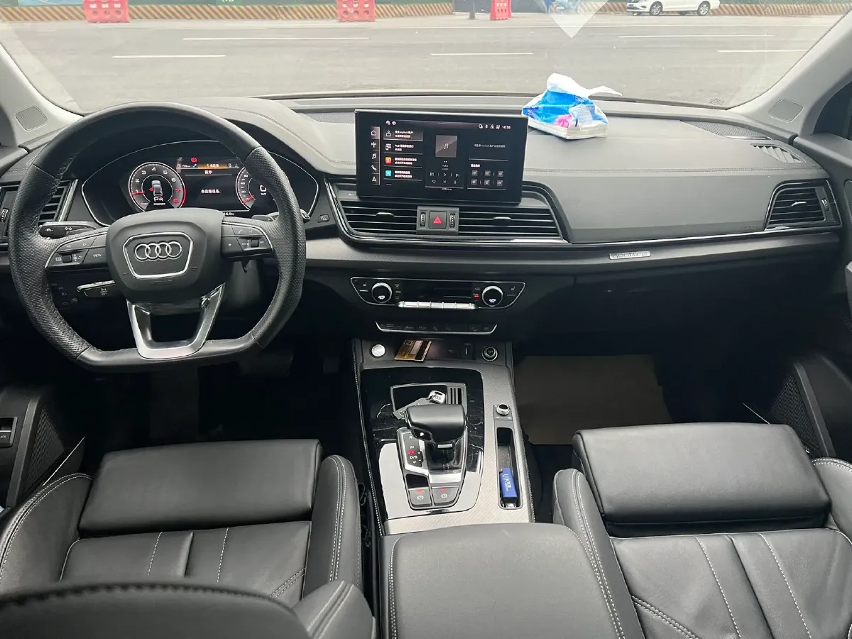 2023 Audi Q5L Sportback 2.0T 245HP L4 7DCT,autocango,china used car exporter,china ev exporter,chinese used car exporter,chinese used ev exporter