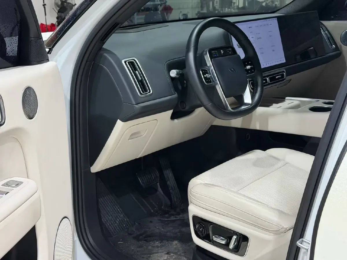 2024 Li L7 Range Extended 154HP REEV 42.8KWH,autocango,china used car exporter,china ev exporter,chinese used car exporter,chinese used ev exporter