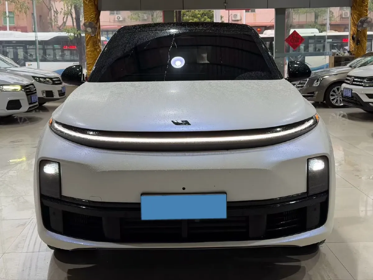 2024 Li L7 Range Extended 154HP REEV 42.8KWH,autocango,china used car exporter,china ev exporter,chinese used car exporter,chinese used ev exporter