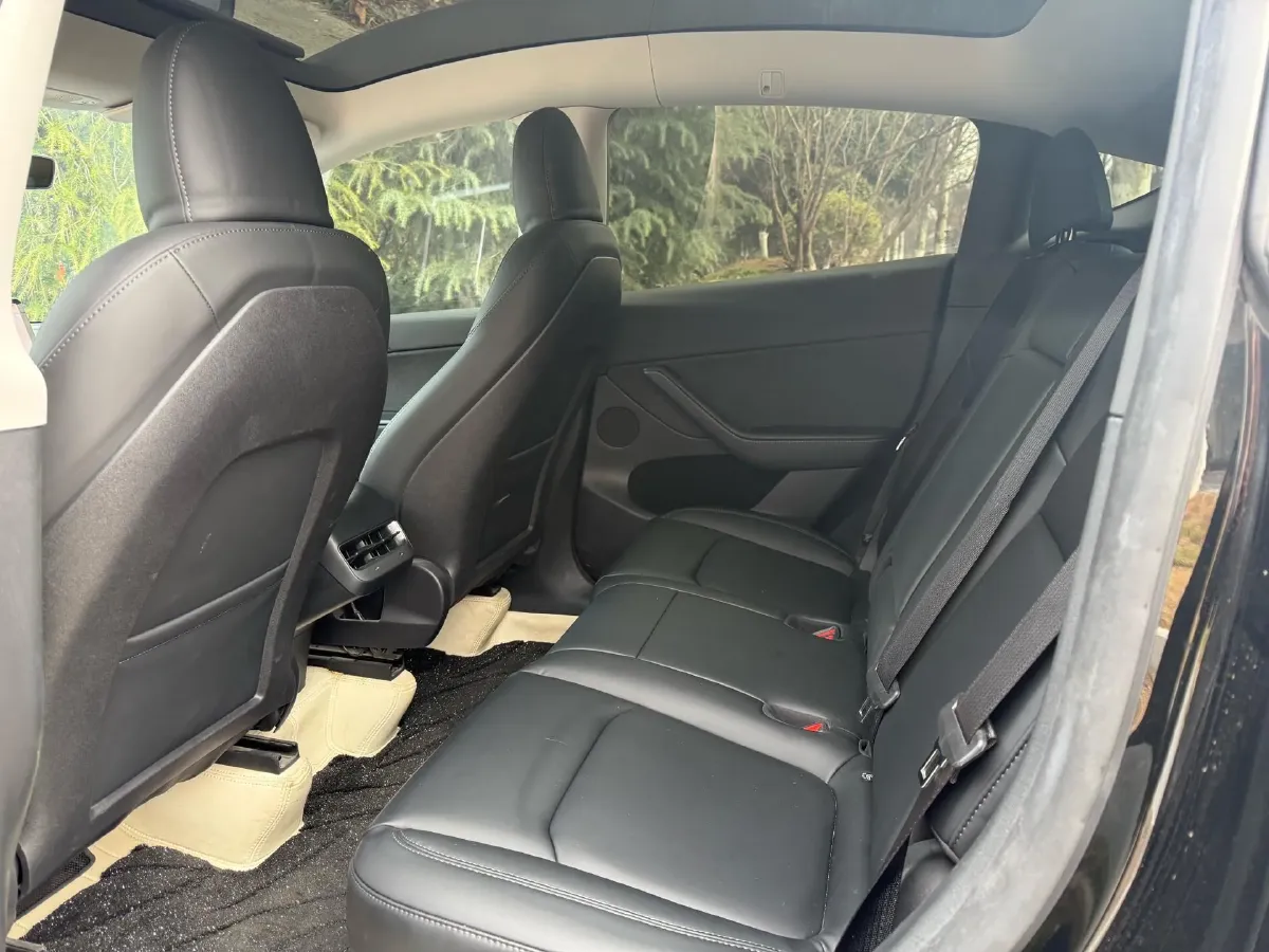 2022 Tesla Model Y BEV 60KWH,autocango,china used car exporter,china ev exporter,chinese used car exporter,chinese used ev exporter