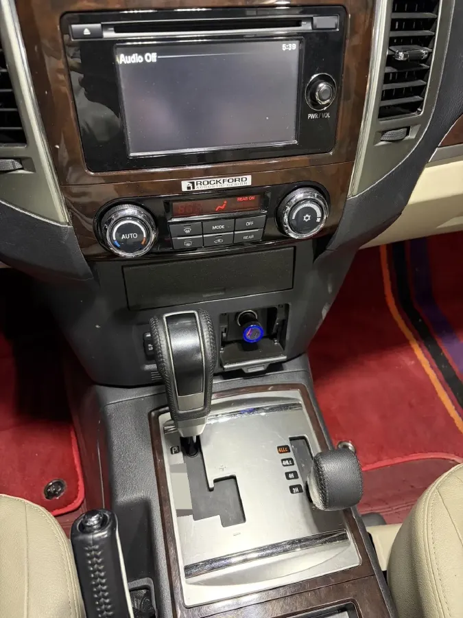 2017 Honda Jade 1.8L 141HP L4 5AT,autocango,china used car exporter,china ev exporter,chinese used car exporter,chinese used ev exporter