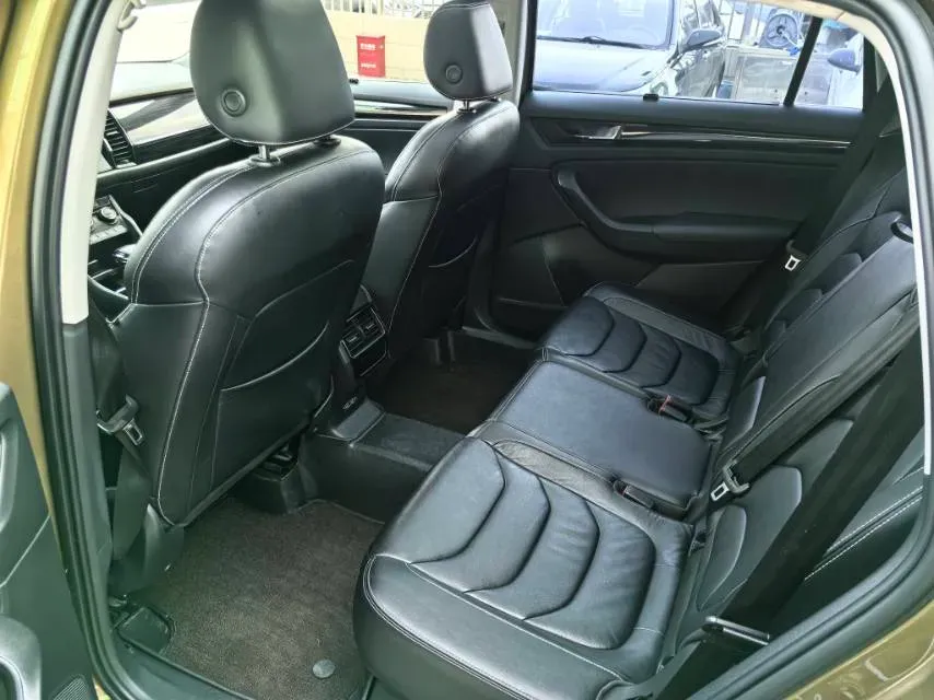 2018 Skoda Kodiak 2.0T 186HP L4 7DCT,autocango,china used car exporter,china ev exporter,chinese used car exporter,chinese used ev exporter