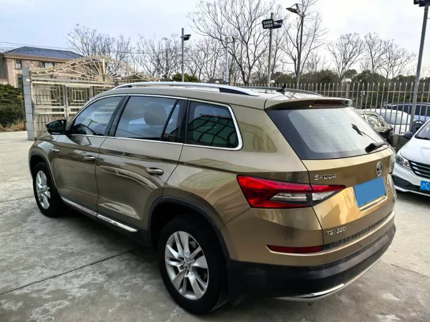 2018 Skoda Kodiak 2.0T 186HP L4 7DCT,autocango,china used car exporter,china ev exporter,chinese used car exporter,chinese used ev exporter