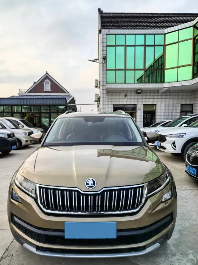 2018 Skoda Kodiak 2.0T 186HP L4 7DCT,autocango,china used car exporter,china ev exporter,chinese used car exporter,chinese used ev exporter