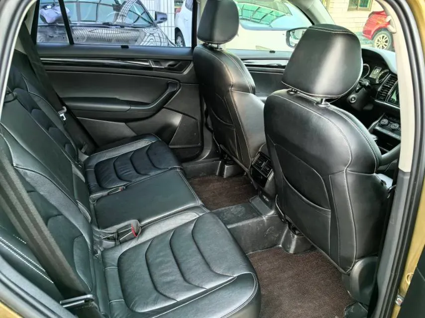 2018 Skoda Kodiak 2.0T 186HP L4 7DCT,autocango,china used car exporter,china ev exporter,chinese used car exporter,chinese used ev exporter