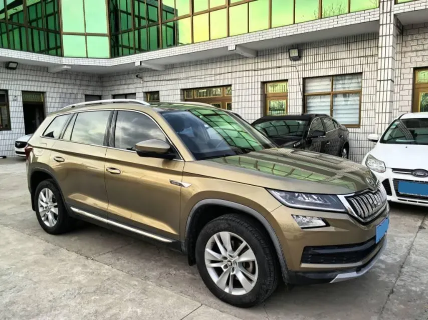 2018 Skoda Kodiak 2.0T 186HP L4 7DCT,autocango,china used car exporter,china ev exporter,chinese used car exporter,chinese used ev exporter