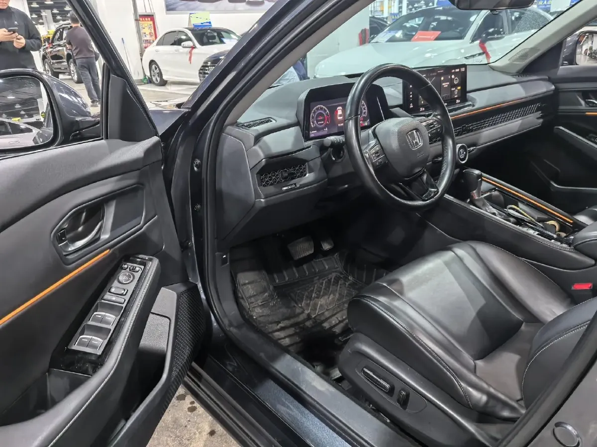 2023 Honda Accord 1.5T 192HP L4 CVT,autocango,china used car exporter,china ev exporter,chinese used car exporter,chinese used ev exporter