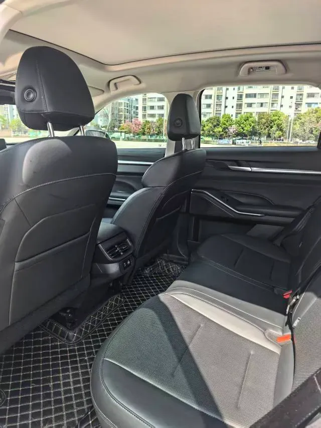 2024 Haval H6 1.5T 184HP L4 7DCT,autocango,china used car exporter,china ev exporter,chinese used car exporter,chinese used ev exporter