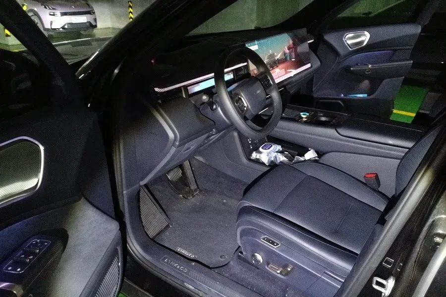 2025 LYNK&CO 900 2.0T 254HP L4 3DHT PHEV,autocango,china used car exporter,china ev exporter,chinese used car exporter,chinese used ev exporter