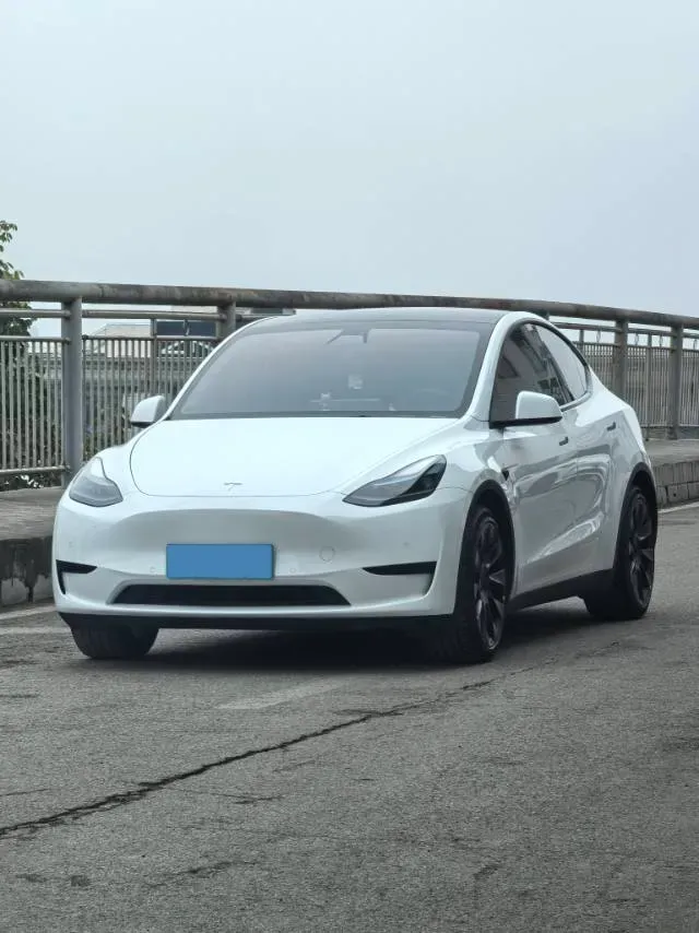 2022 Tesla Model Y BEV 60KWH,autocango,china used car exporter,china ev exporter,chinese used car exporter,chinese used ev exporter