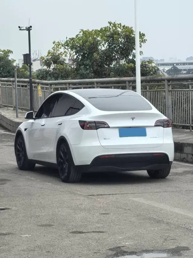2022 Tesla Model Y BEV 60KWH,autocango,china used car exporter,china ev exporter,chinese used car exporter,chinese used ev exporter