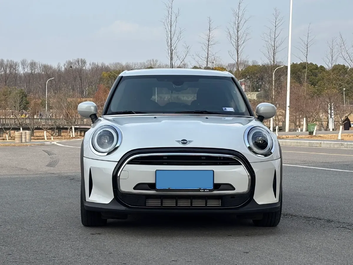 2023 MINI MINI 1.5T 102HP L3 7DCT,autocango,china used car exporter,china ev exporter,chinese used car exporter,chinese used ev exporter