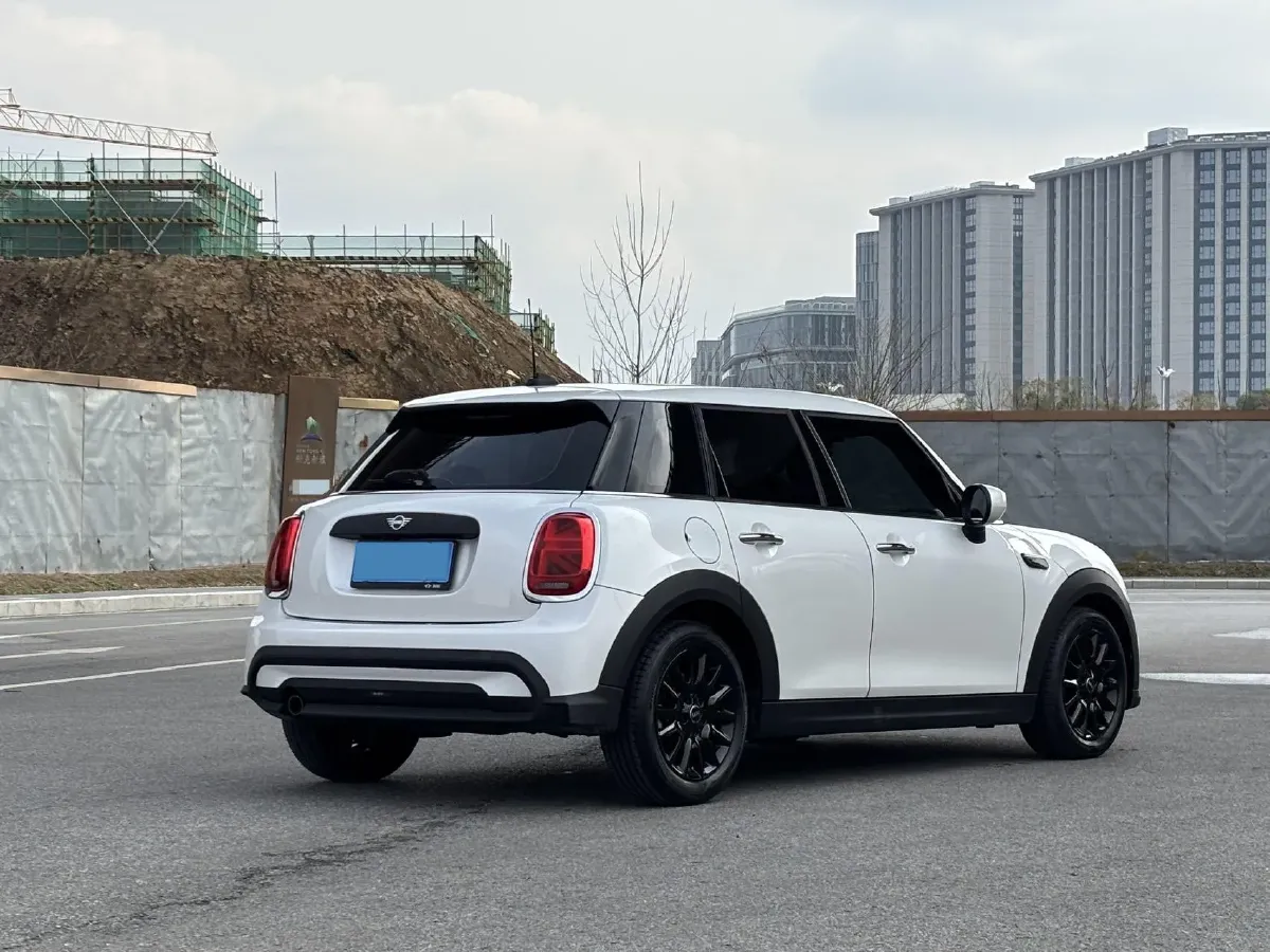 2023 MINI MINI 1.5T 102HP L3 7DCT,autocango,china used car exporter,china ev exporter,chinese used car exporter,chinese used ev exporter
