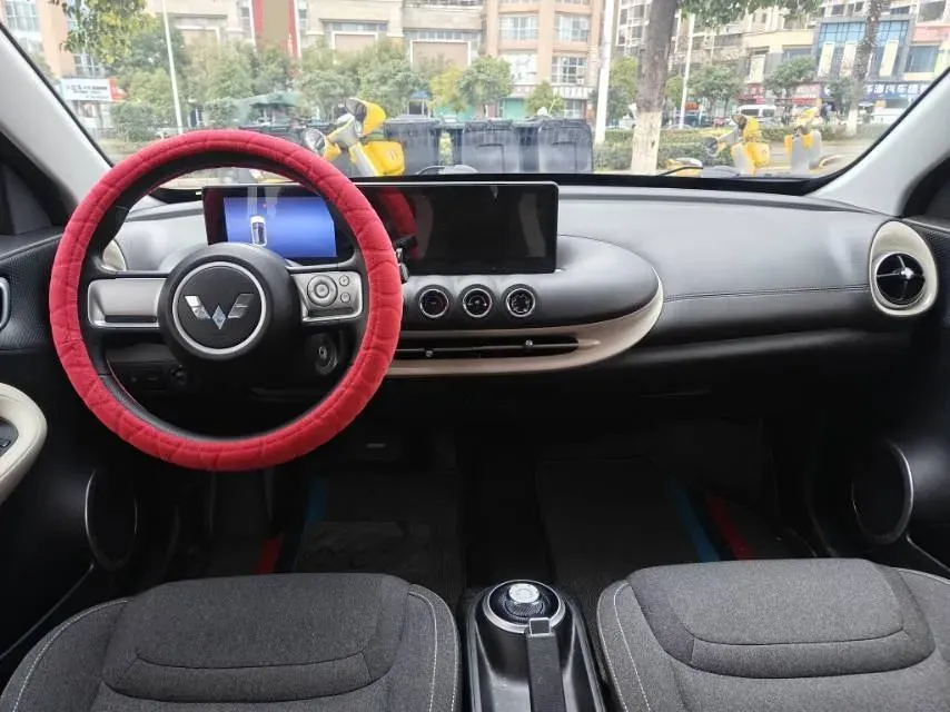 2023 WuLing BinGuo BEV 31.9KWH,autocango,china used car exporter,china ev exporter,chinese used car exporter,chinese used ev exporter