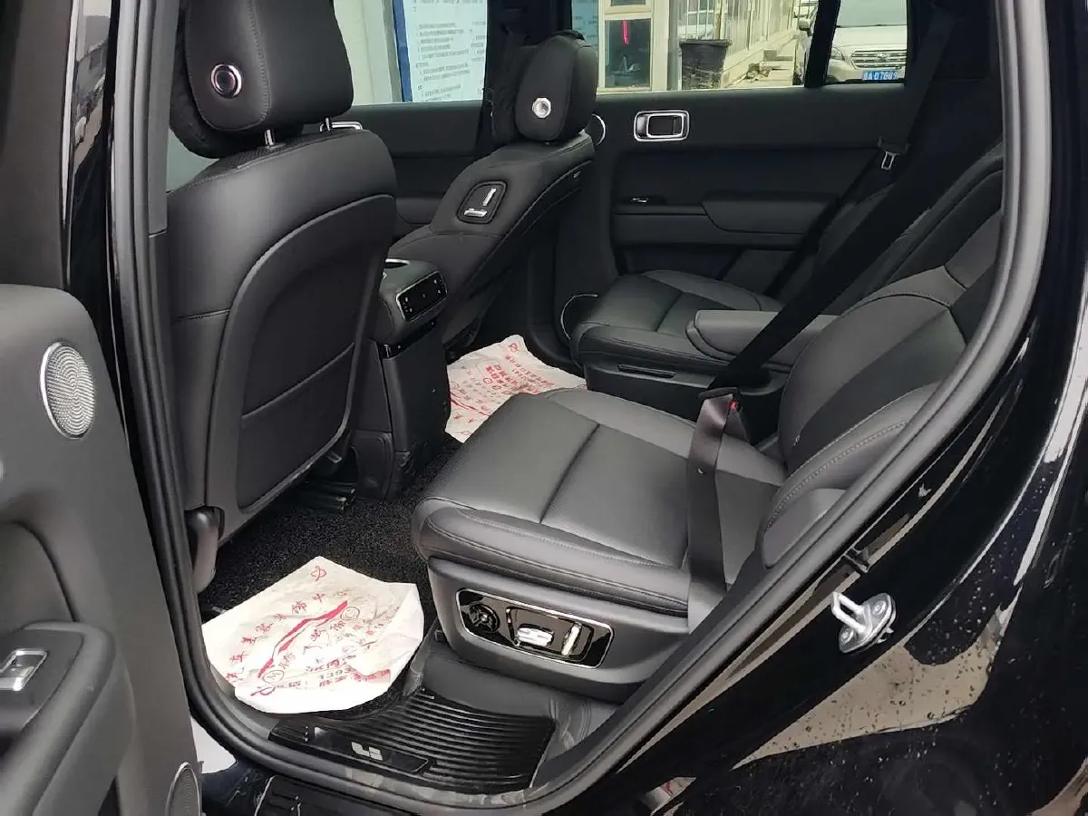 2024 Toyota Granvia 2.5L 189HP L4 E-CVT Hybrid,autocango,china used car exporter,china ev exporter,chinese used car exporter,chinese used ev exporter