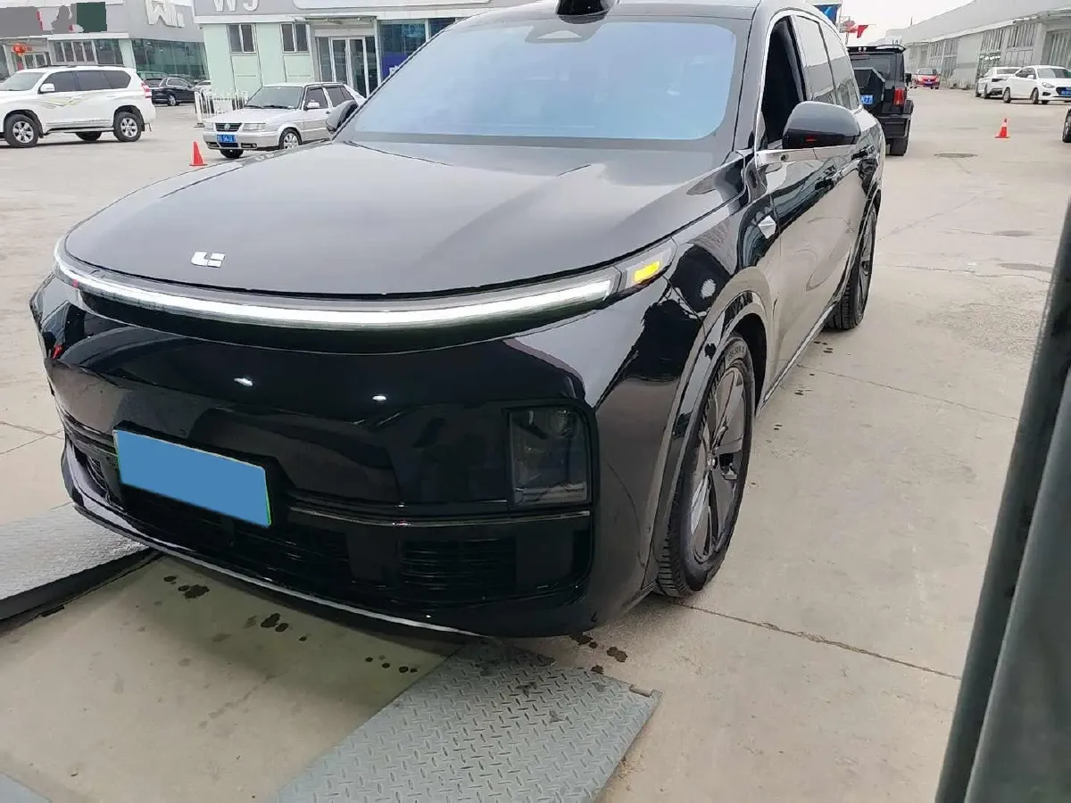 2024 Toyota Granvia 2.5L 189HP L4 E-CVT Hybrid,autocango,china used car exporter,china ev exporter,chinese used car exporter,chinese used ev exporter