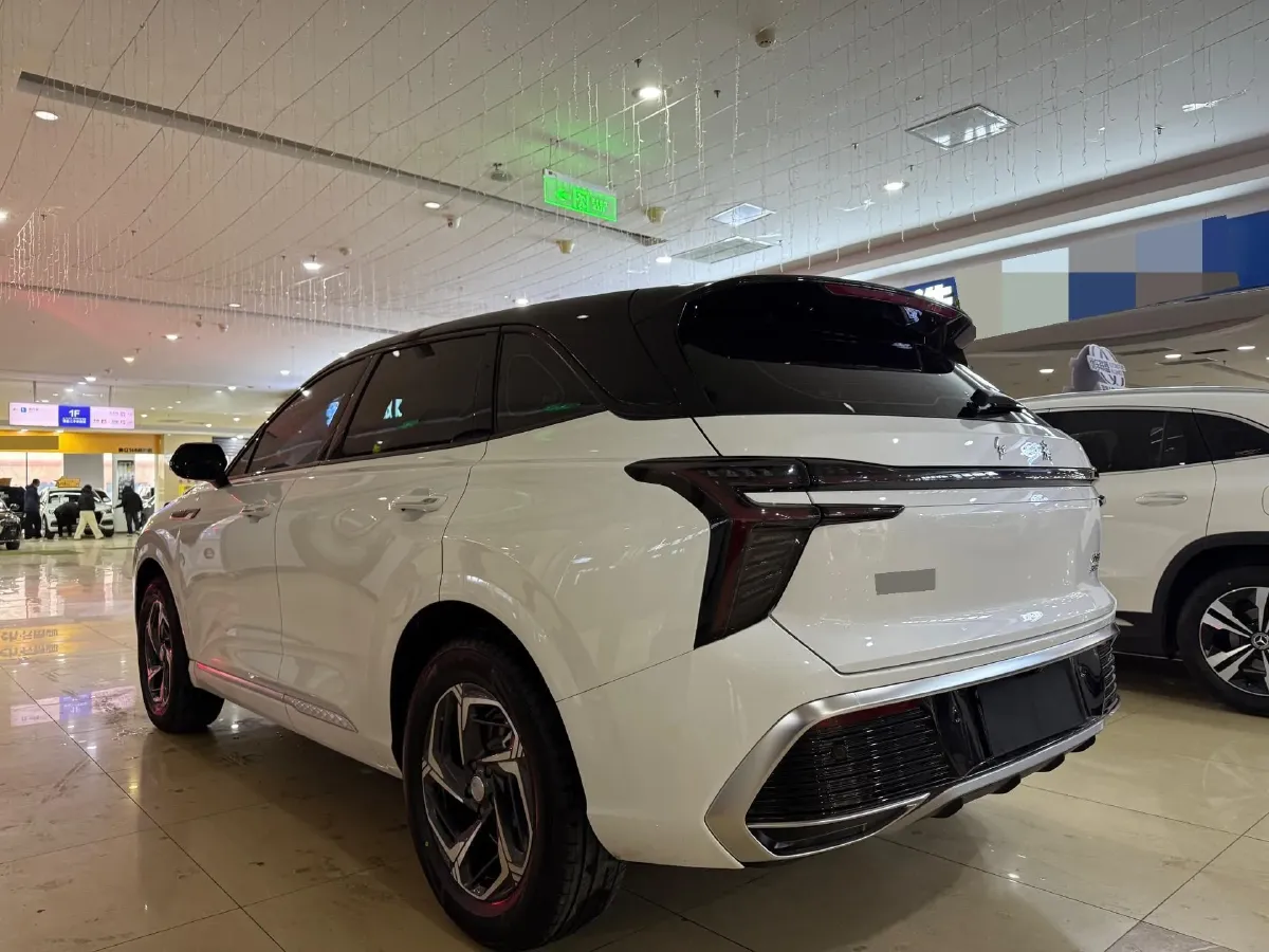 2024 HongQi HS3 1.5T 169HP L4 7DCT,autocango,china used car exporter,china ev exporter,chinese used car exporter,chinese used ev exporter