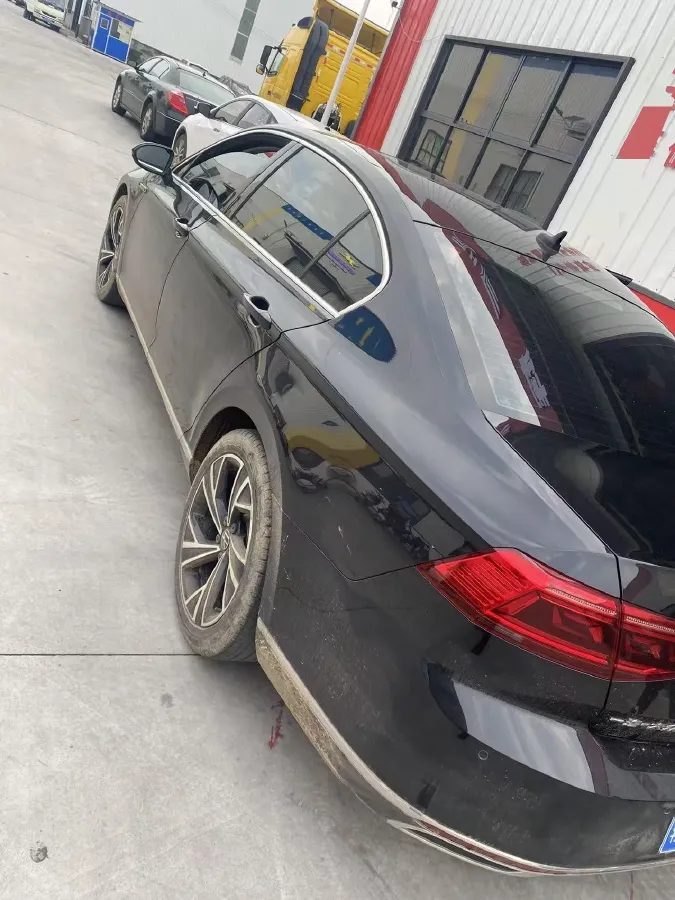 2020 Volkswagen Magotan 2.0T 186HP L4 7DCT,autocango,china used car exporter,china ev exporter,chinese used car exporter,chinese used ev exporter