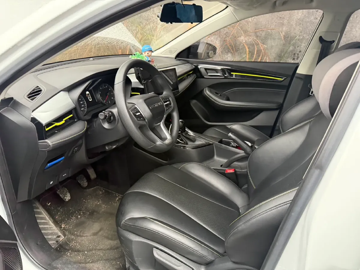 2021 Roewe i5 1.5L 120HP L4 5MT,autocango,china used car exporter,china ev exporter,chinese used car exporter,chinese used ev exporter