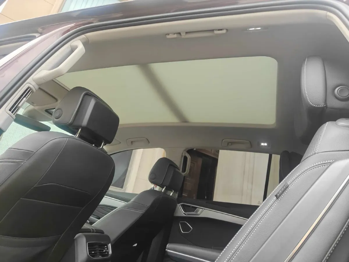 2022 Volkswagen Talagon 2.0T 220HP L4 7DCT,autocango,china used car exporter,china ev exporter,chinese used car exporter,chinese used ev exporter