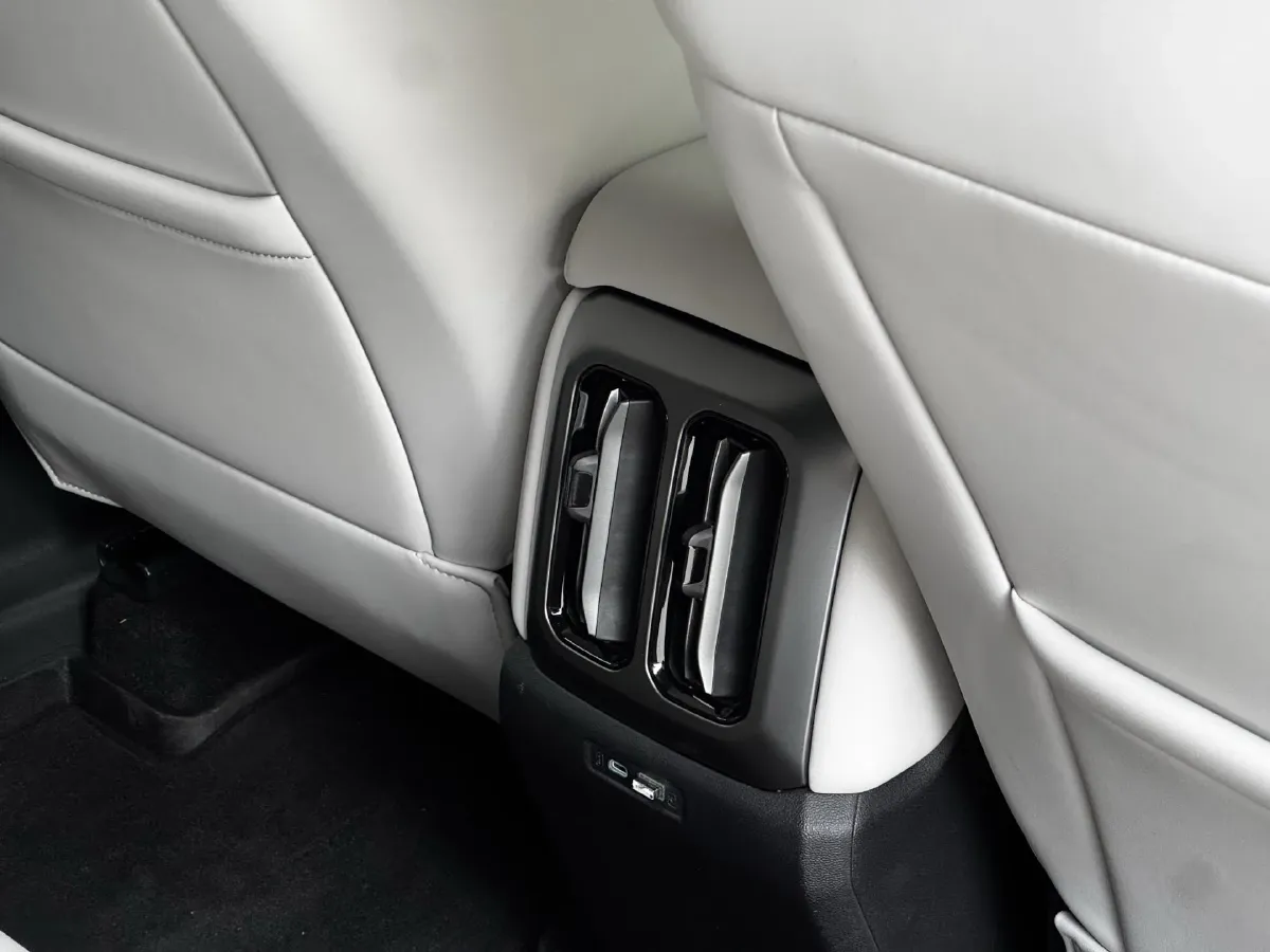 2025 FangChengBao Tai 3 BEV,autocango,china used car exporter,china ev exporter,chinese used car exporter,chinese used ev exporter