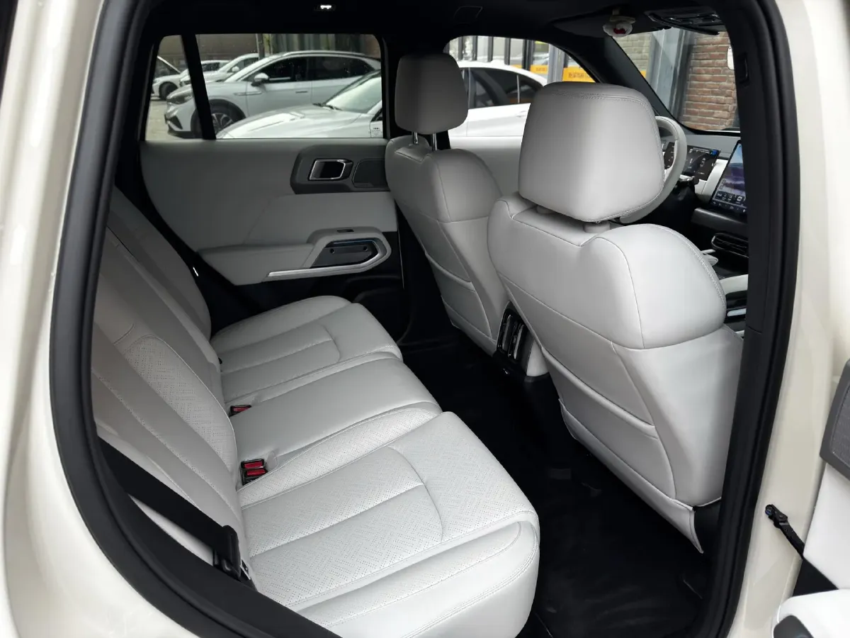 2025 FangChengBao Tai 3 BEV,autocango,china used car exporter,china ev exporter,chinese used car exporter,chinese used ev exporter