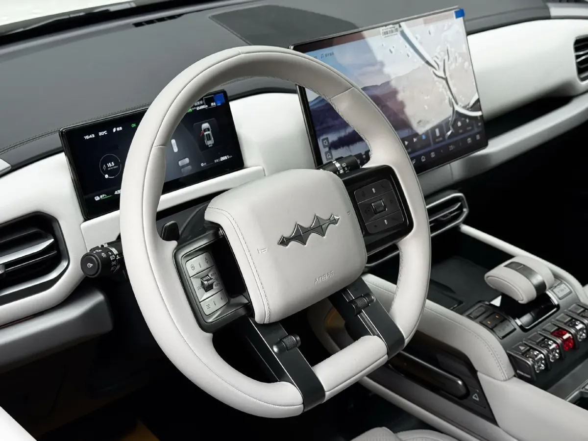 2025 FangChengBao Tai 3 BEV,autocango,china used car exporter,china ev exporter,chinese used car exporter,chinese used ev exporter