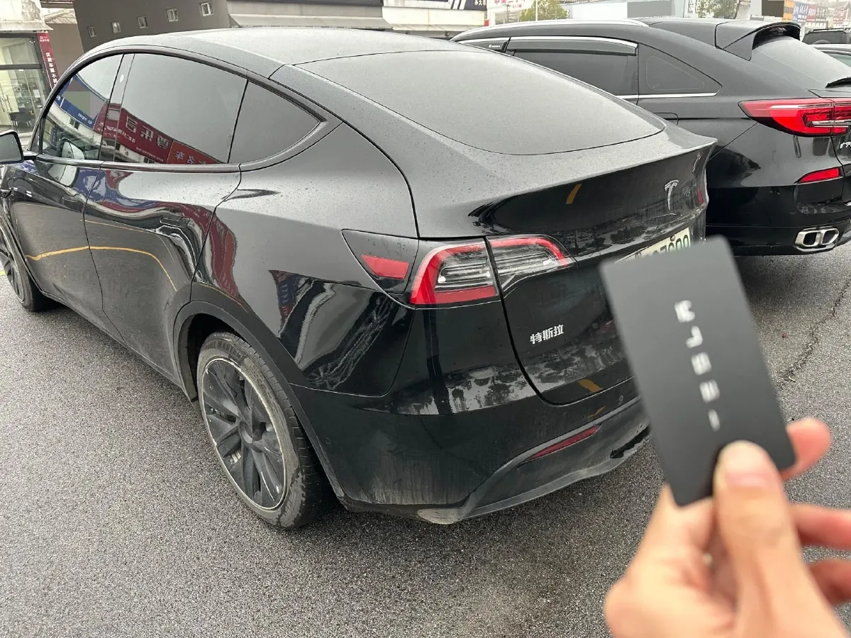 2022 Tesla Model Y BEV 60KWH,autocango,china used car exporter,china ev exporter,chinese used car exporter,chinese used ev exporter