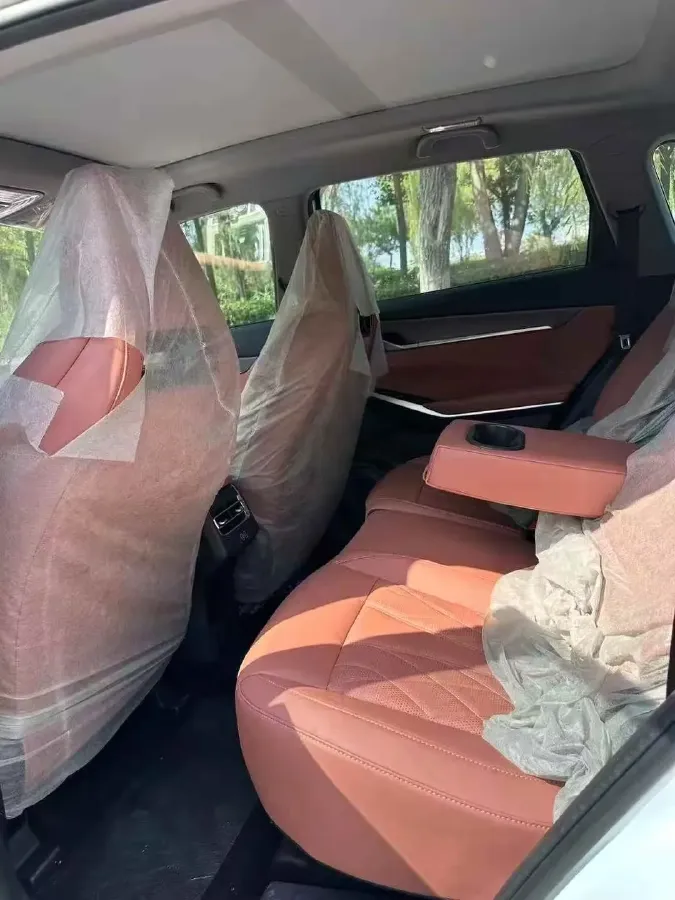 2025 ChangAn CS75 Plus 1.5T 188HP L4 8AT,autocango,china used car exporter,china ev exporter,chinese used car exporter,chinese used ev exporter