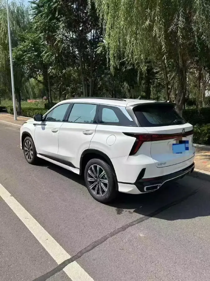 2025 ChangAn CS75 Plus 1.5T 188HP L4 8AT,autocango,china used car exporter,china ev exporter,chinese used car exporter,chinese used ev exporter