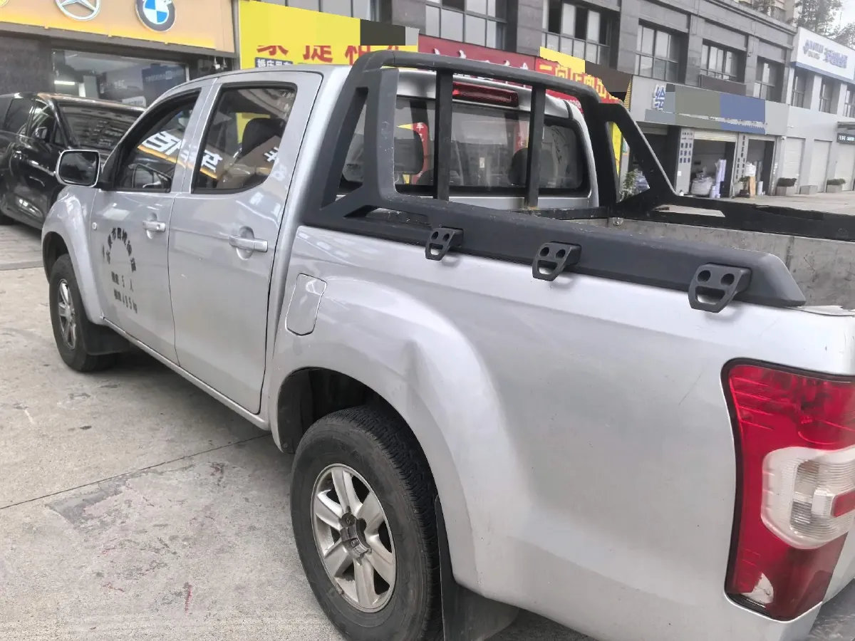 2020 JMC BaoDian 2.5T 140HP L4 5MT,autocango,china used car exporter,china ev exporter,chinese used car exporter,chinese used ev exporter