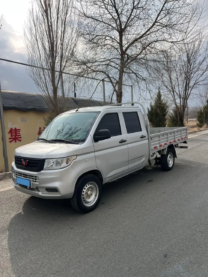 2023 WuLing RongGuang New Truck 2.0L 136HP L4 5MT,autocango,china used car exporter,china ev exporter,chinese used car exporter,chinese used ev exporter
