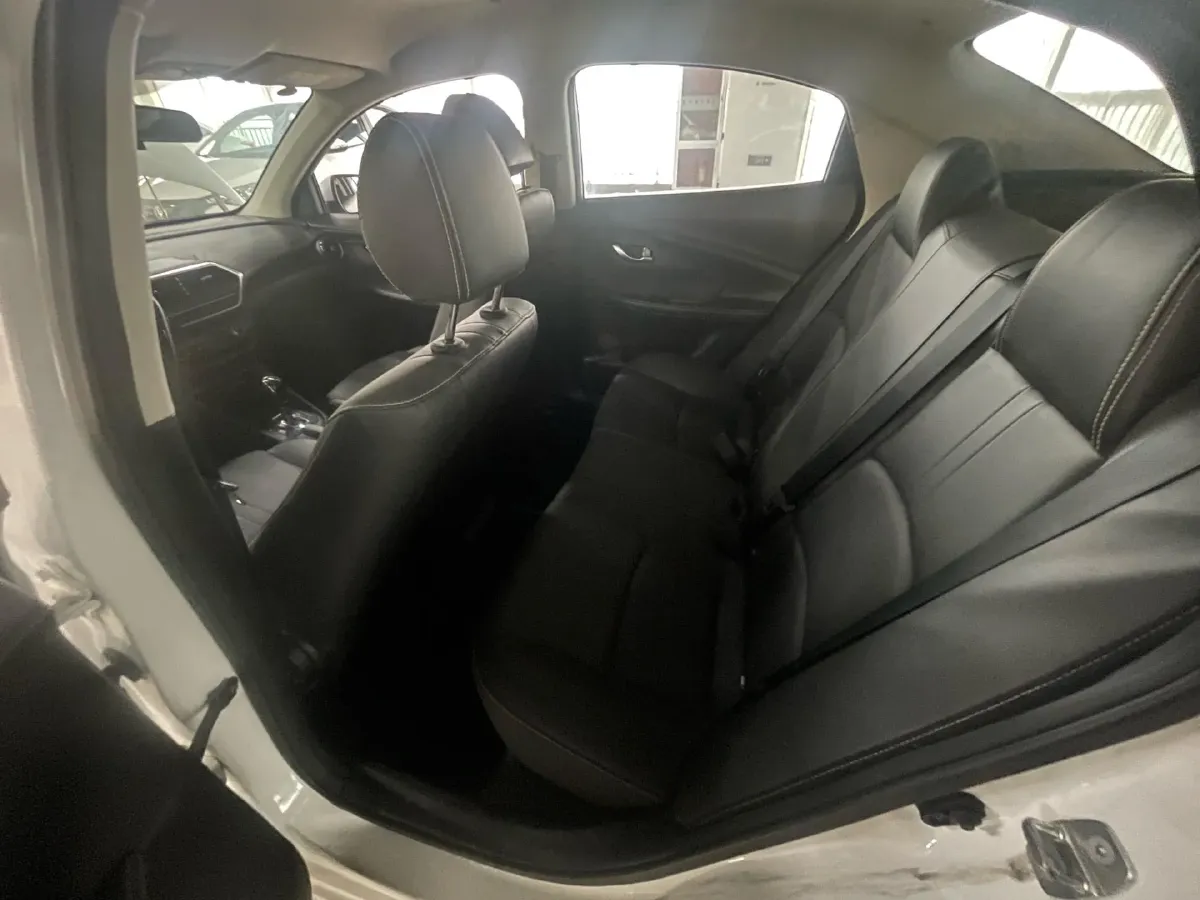 2019 ChangAn Alsvin 1.5L 107HP L4 5DCT,autocango,china used car exporter,china ev exporter,chinese used car exporter,chinese used ev exporter