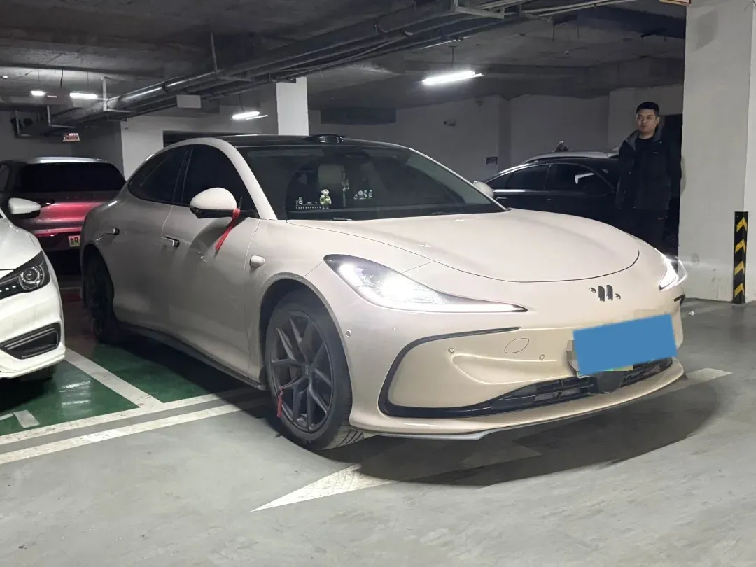 2024 IM L6 BEV 75KWH,autocango,china used car exporter,china ev exporter,chinese used car exporter,chinese used ev exporter