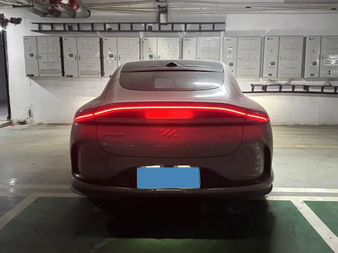 2024 IM L6 BEV 75KWH,autocango,china used car exporter,china ev exporter,chinese used car exporter,chinese used ev exporter