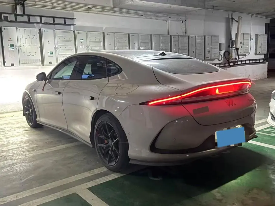 2024 IM L6 BEV 75KWH,autocango,china used car exporter,china ev exporter,chinese used car exporter,chinese used ev exporter