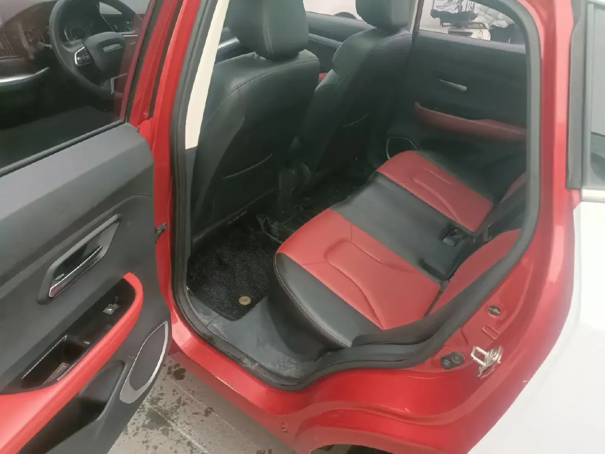 2018 Haval H2s 1.5T 150HP L4 7DCT,autocango,china used car exporter,china ev exporter,chinese used car exporter,chinese used ev exporter